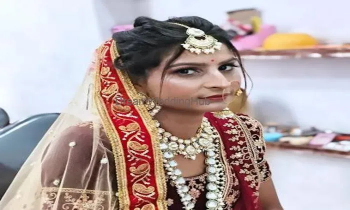 Poonam Makeup Artist