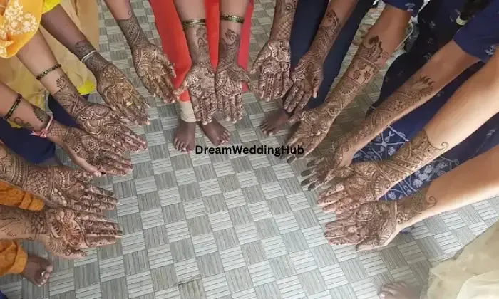 Poonam Mehndi  Tattoos