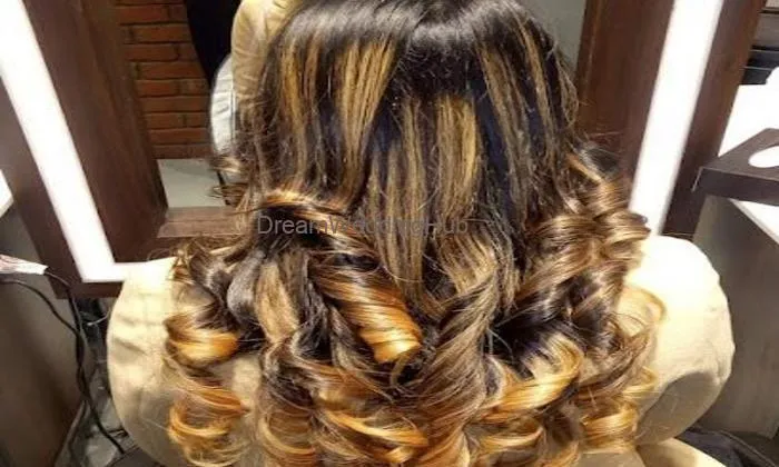 Popular Hair Cutting Saloon