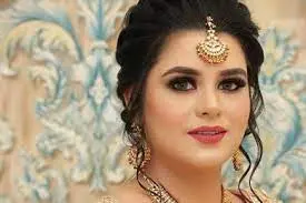 Posh Make Up