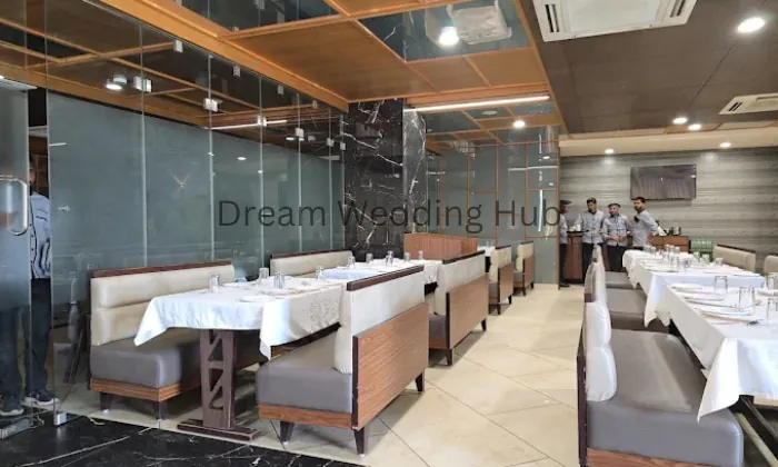 Posh Urban Restaurant
