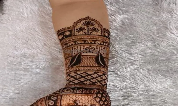 Prakshi Mehandi Art