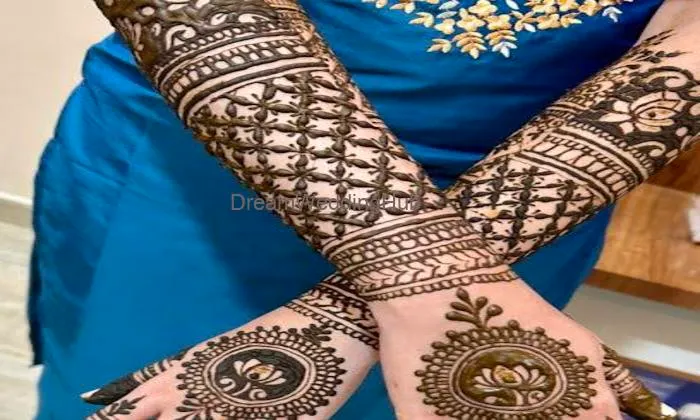 Prashanthini Mehandi & Nails