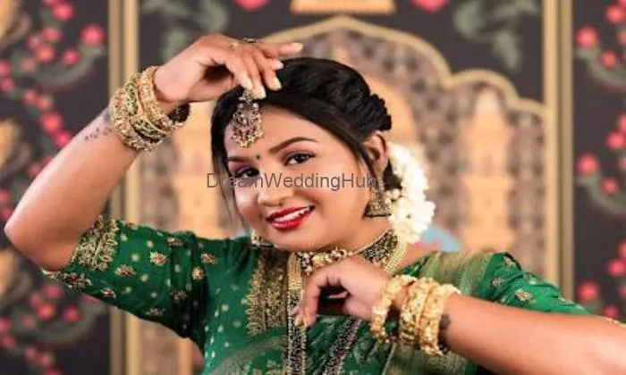 Prati’s Beauty Lounge:best Ladies Salon & Bridal Makeup Artist In Coimbatore| Makeup Academy & Beautician Training Centre