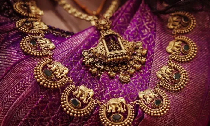 Praveen Bros Jewellery Work