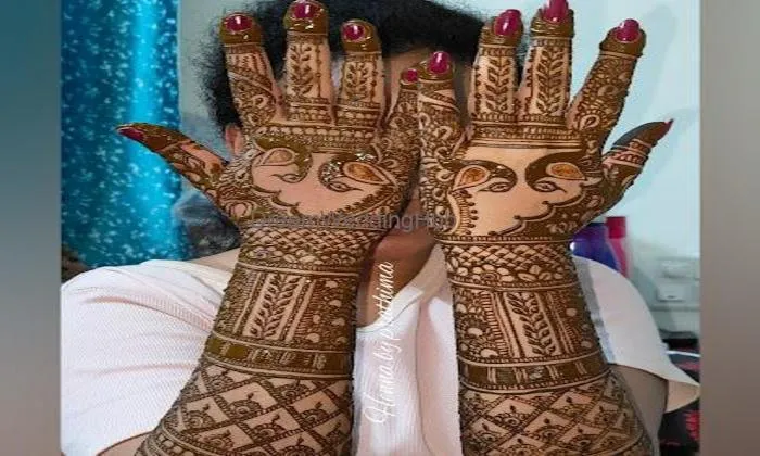 Prayathna Mehendi Glow