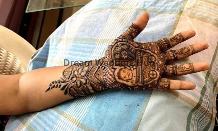 Preethijanani Mehandi