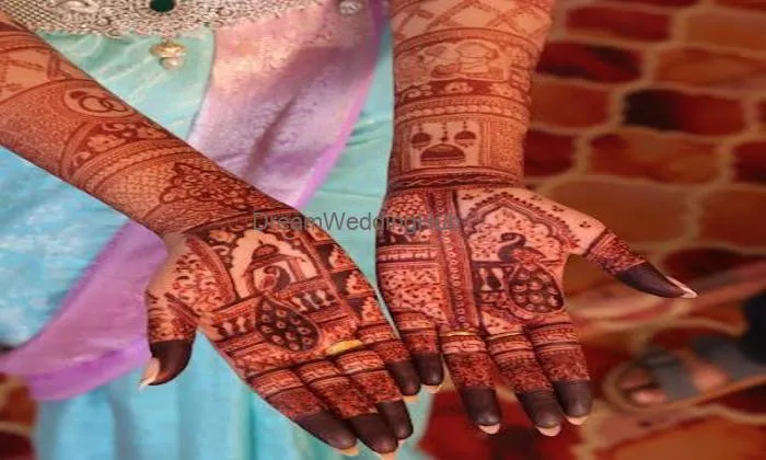 Princess Henna & Pre-pleating Princess Henna & Pre-pleating