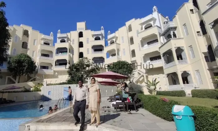Priviera Club And Resort