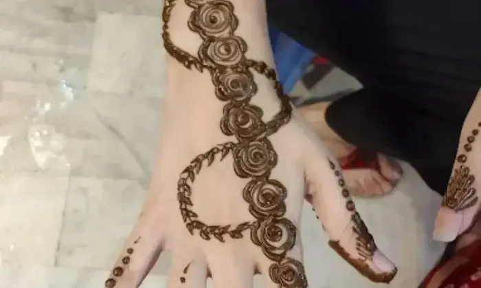 Priya Jaiswal Mehandi Artist