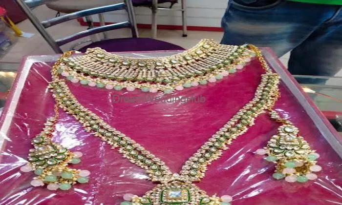 Priya Jewellery | Bridal Jewellery And Lehengas On Rent - Great Service Guaranteed