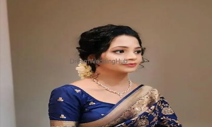 Priya Upadhyay | Bridal Makeup Artist In Mumbai | Makeup & Hair Styling Artist