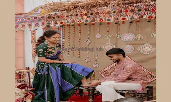 𝗦𝘁𝘂𝗱𝗶𝗼 𝗦𝗵𝗶𝗻𝗲 𝗦𝗵𝗼𝘁 - Professional Wedding Photography/corporate Event Photography/wedding Video Shoot/premium Photo Studio