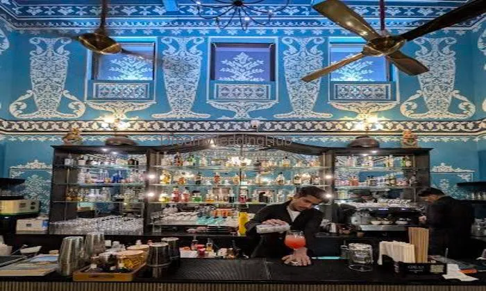 Qalaa - Art Bar & Coffeehouse