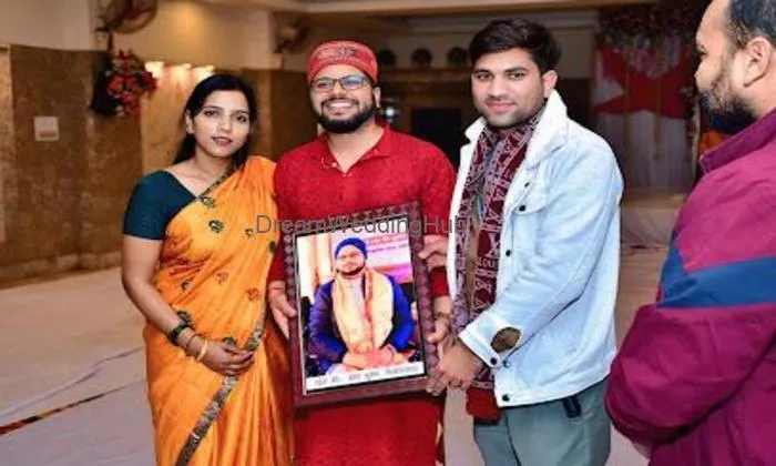 R H Studio Shikohabad/ आर एच फोटो स्टूडियो शिकोहाबाद