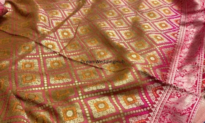 Radha Govind Dress Wale