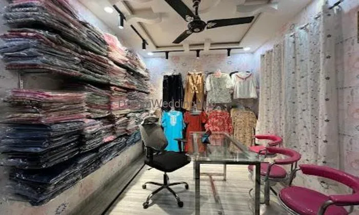 Radha Krishna Attire : Best Women Clothing And Footwear Store In Ajmer