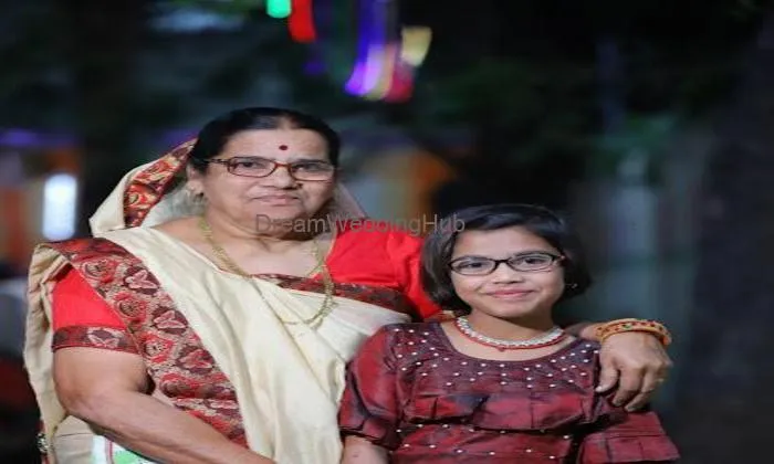 Radha Photo Studio