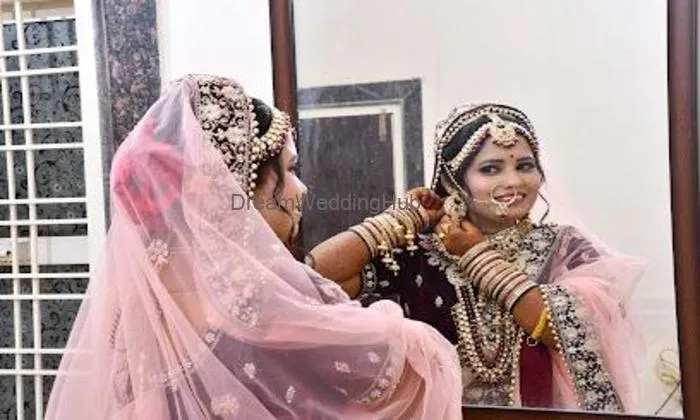 Raghuwanshi Photo Studio - Best Wedding Photographer In Bhopal Raghuwanshi Photo Studio - Best Wedding Photographer In Bhopal