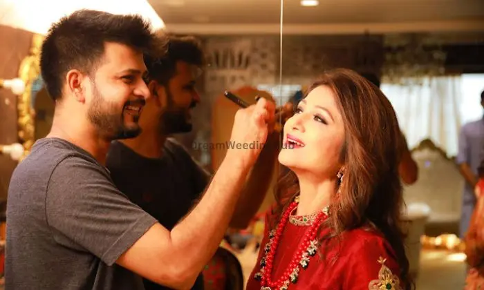 Rahul's Salon