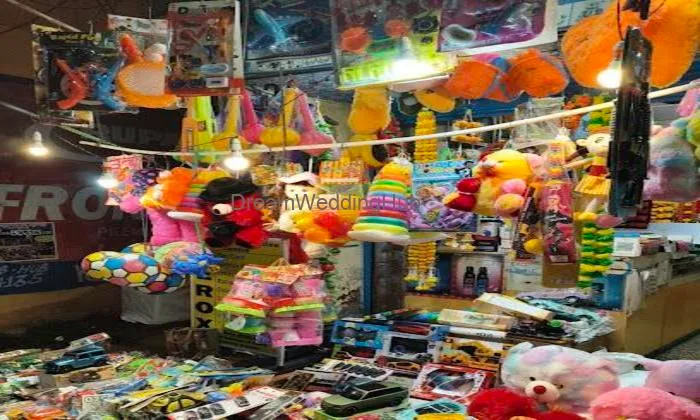 Raj Kamal Fancy And Gift Centre