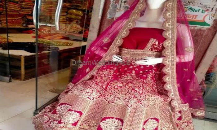 Raj Lehenga Chunni Showroom