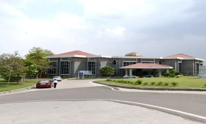 Rajhans Hotel