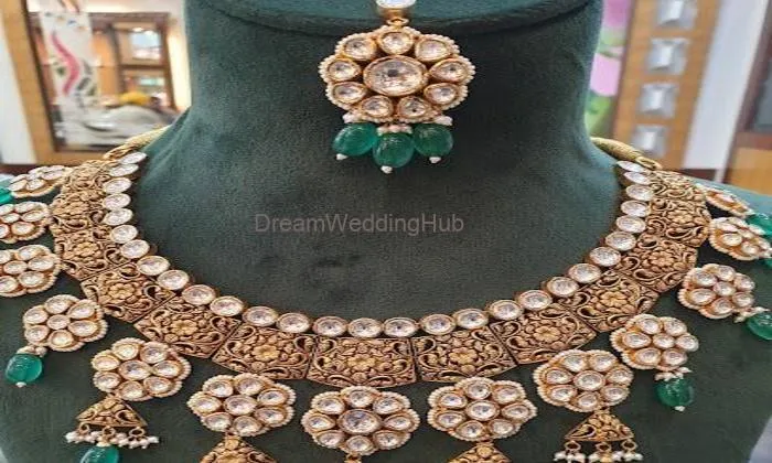 Rajshri Jewellers