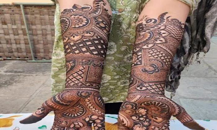 Rajvik Mehndi Art