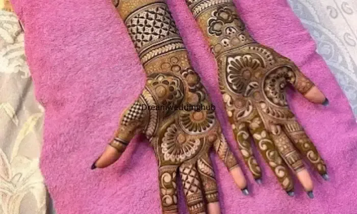 Rakesh Mehandi Art Hubli
