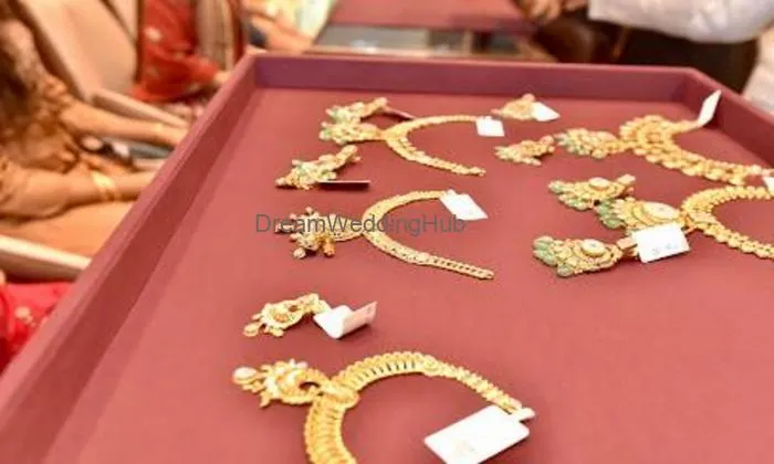 Rakshit Jewellers - Most Premium Showroom Of Veraval