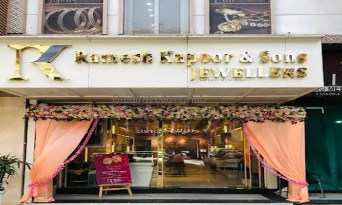 Ramesh Kapoor And Sons Jewellers