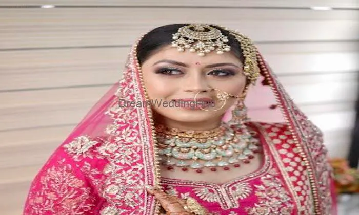 Rashmeen Oberoi Makeup Studio, Salon & Academy