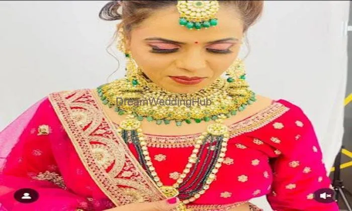 Rashmi Make Up Studio & Academy | Prewedding & Bridal Makeup | Hydra Facial | Hd & 3d Makeup
