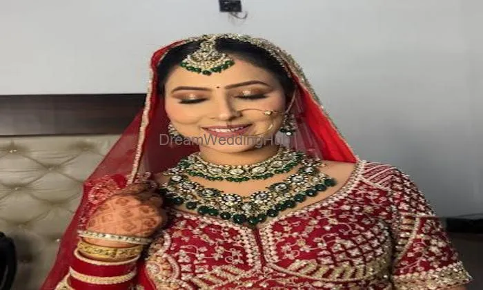 Rashmi Makeover Salon