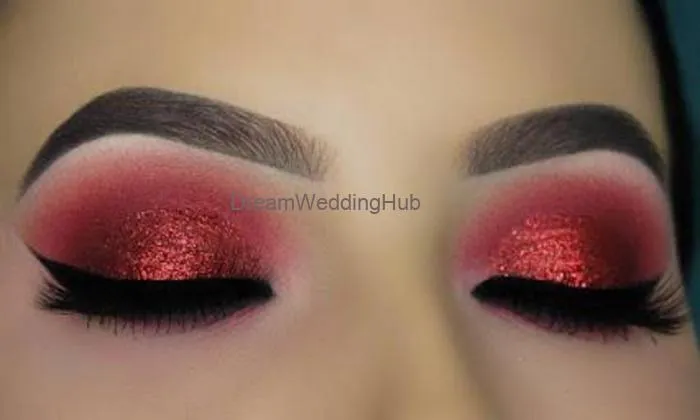 Raunak Beauty Parlour (only For Ladies)