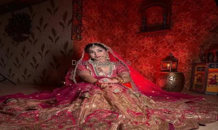 Ravigaur Makeovers