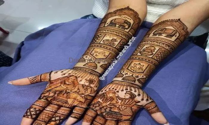 Reema Pokar Mehendi Artist Nashik