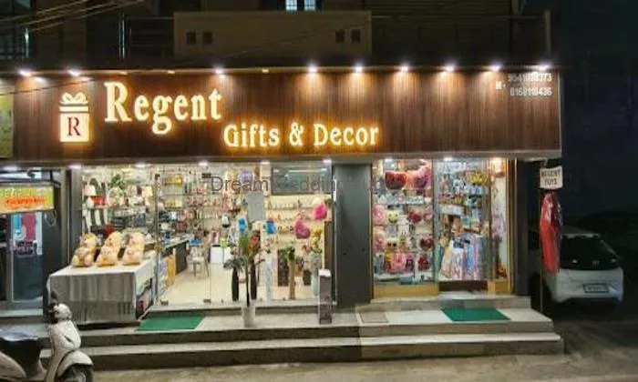 Regent Gifts & Decor