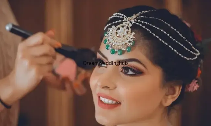 Reshma Professional Makeup Artist