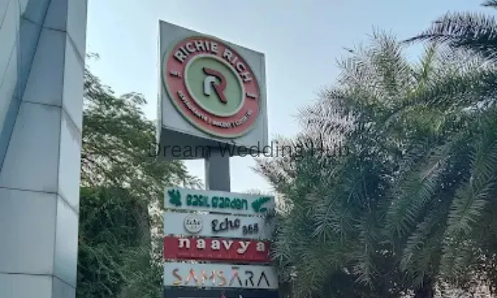 Richie Rich Restaurant