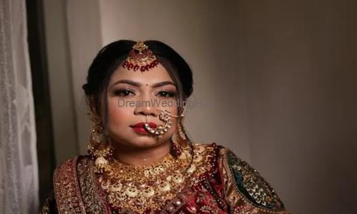 Riddhi Makeover Salon & Academy