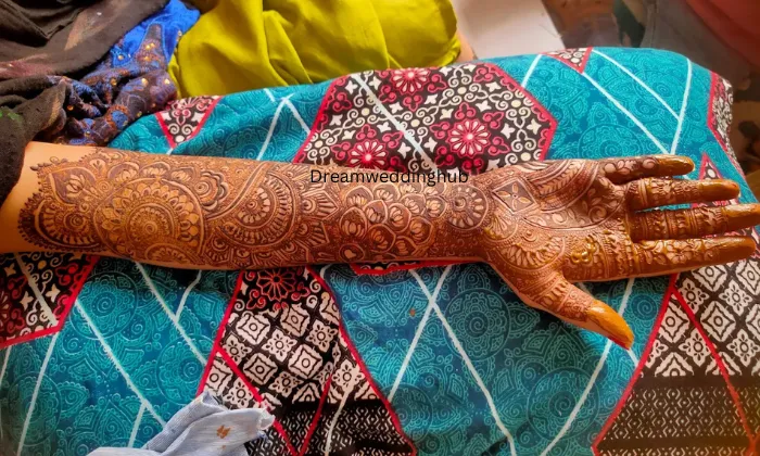 Ritu Mehandi Arts