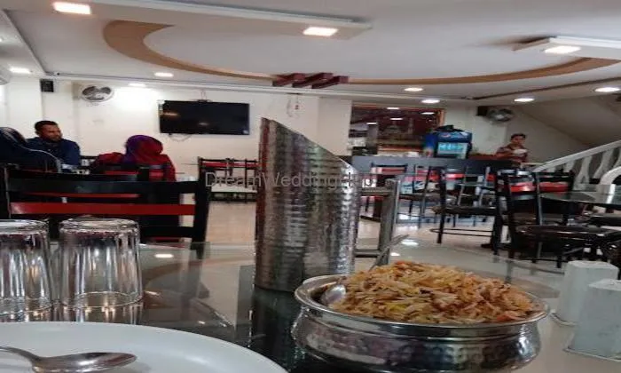 Riyaz Hotel Family Restaurant