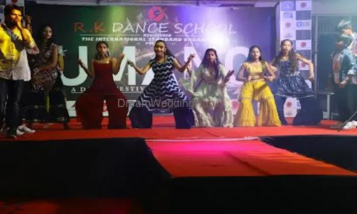 Rk Dance School #pilkhuwa