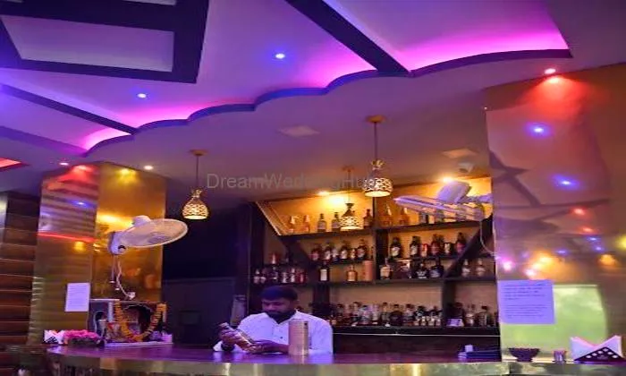 Rk Hotel & Bar