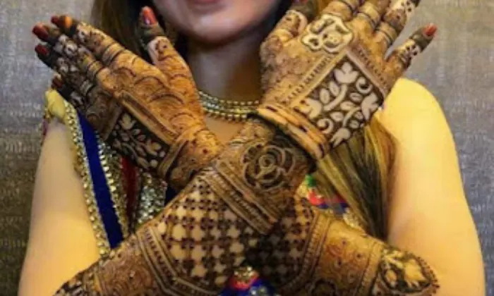 Rk Mehndi Artist Agra