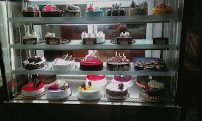 Rocking Cake Corner