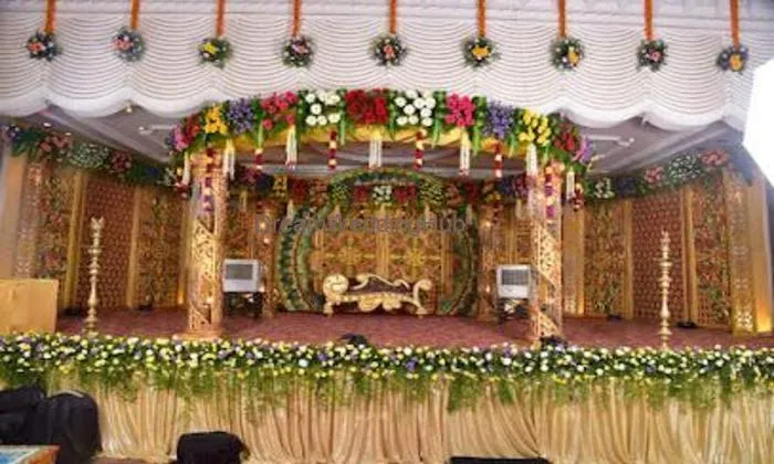Roja Decorator