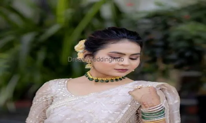 Roopam Beauty Care
